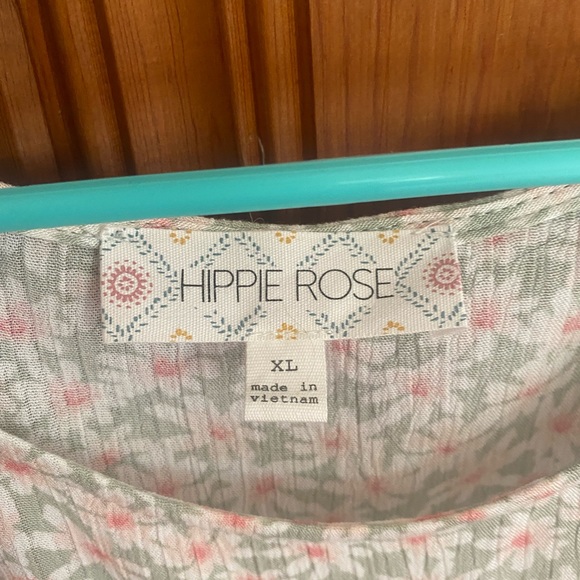 Hippie Rose Floral Top - Picture 3 of 3